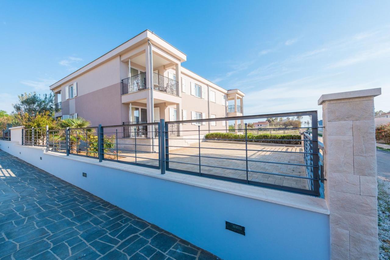 Sun And Sea Apartma *